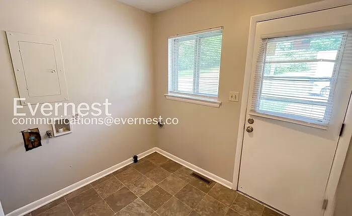 521 Ely Rd #B — Photo 10
