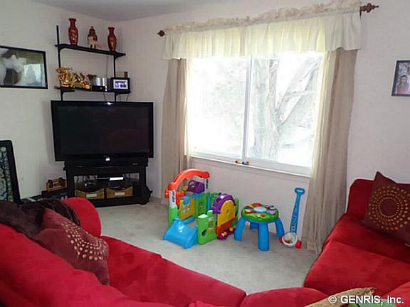 5th image of 286 Farmview Dr