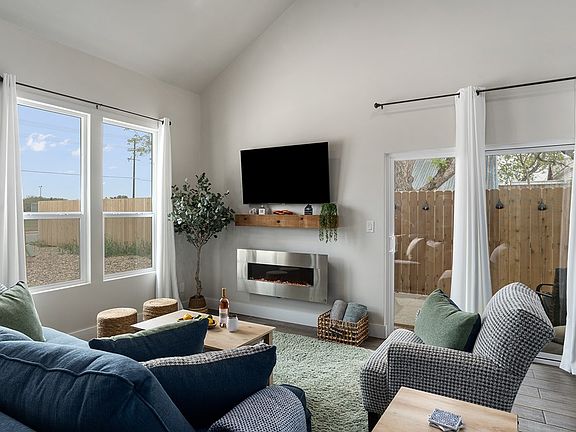 2nd image of 1003 Friendship Ln #101