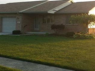 405 Woodpointe Dr, Woodville, OH 43469