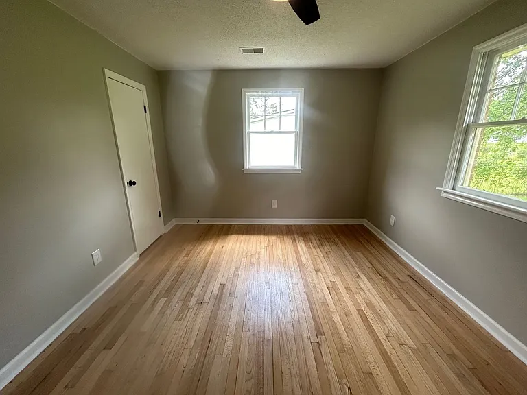 210 Cabin Creek Blvd — Photo 17