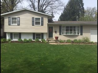 1447 Westfield Ave SW, North Canton, OH 44720