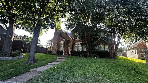 18532 Bay Pines Ln Photo 1