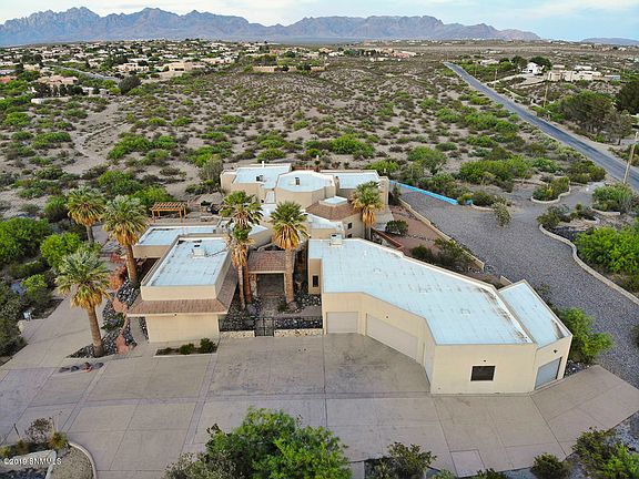 4th image of 5889 Las Alturas Dr