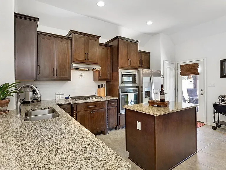 5021 Pearl Crescent Ln — Photo 10