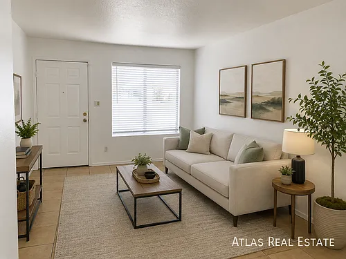 128 W Inglewood St #3 Photo 1