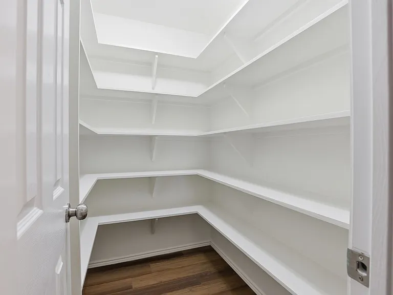 1502 Sharron Ct — Photo 47