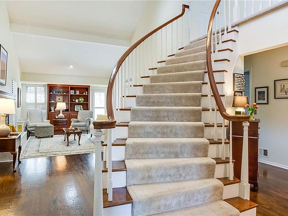 4th image of 6235 Rosewood Ct