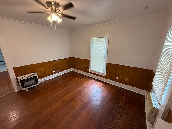 2nd image of 104 Regina St