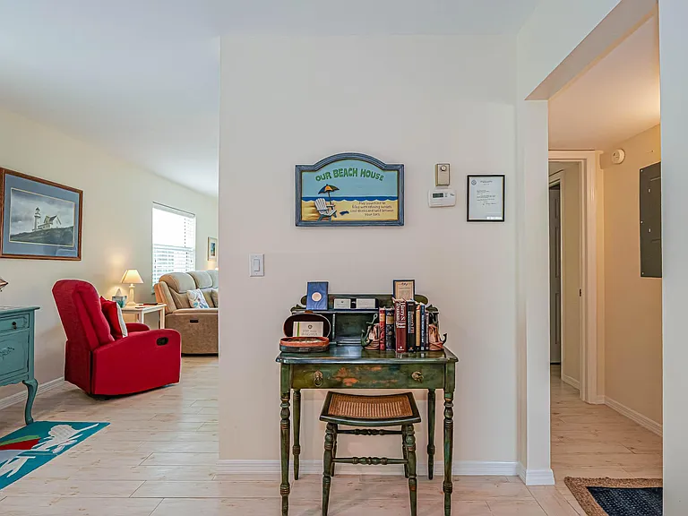 1441 Ocean Dr — Photo 13