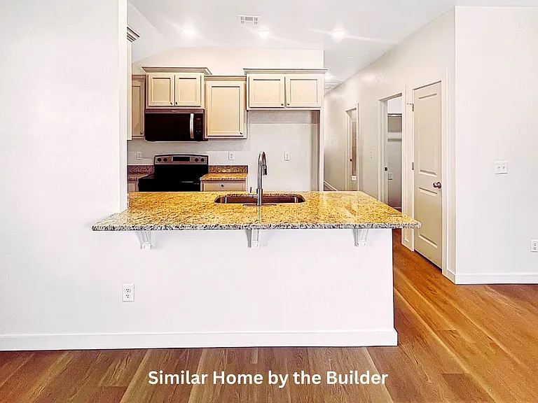 2122 SW Charles Whitlow Ave — Photo 2