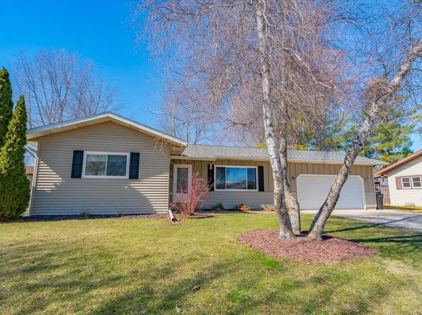 1216 Sand St, Watertown, WI 53098