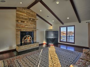372 Lake Dr, Ringgold, PA 15770