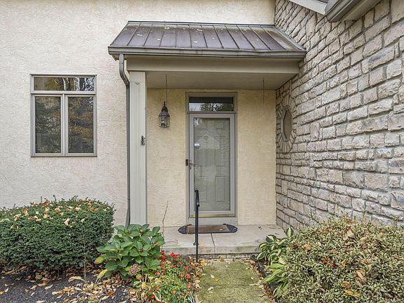 3rd image of 581 Westbury Woods Ct