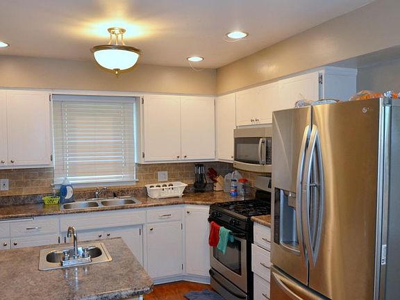 4th image of 3443 Orchard Dr