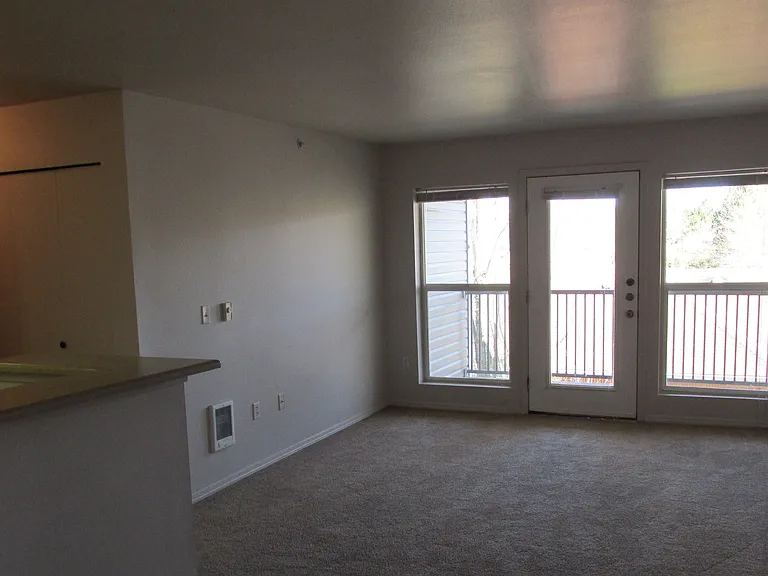 950 SW 163rd Ave #527 — Photo 4