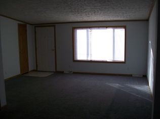 8424 Barkwood Cir, Fenton, MI