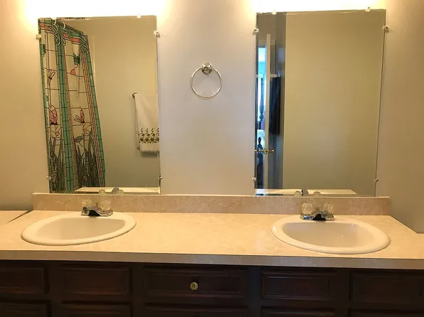 248 Crown Point Rd, Lexington, SC 29073