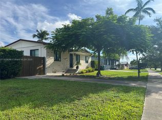 10035 Pan American Dr, Cutler Bay, FL 33189