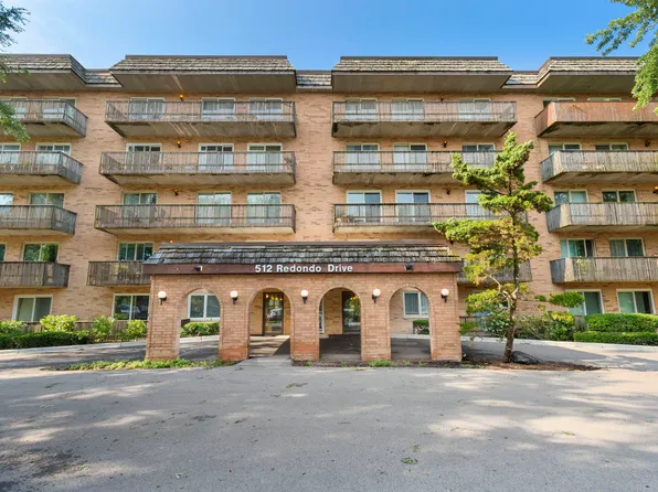 512 Redondo Dr APT 110, Downers Grove, IL 60516