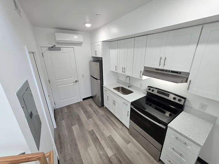 401 Olo Street - Former Church Parish Converted In Luxury Apartments! — Photo 30