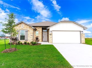 10917 S 271st East Ave, Coweta, OK 74429