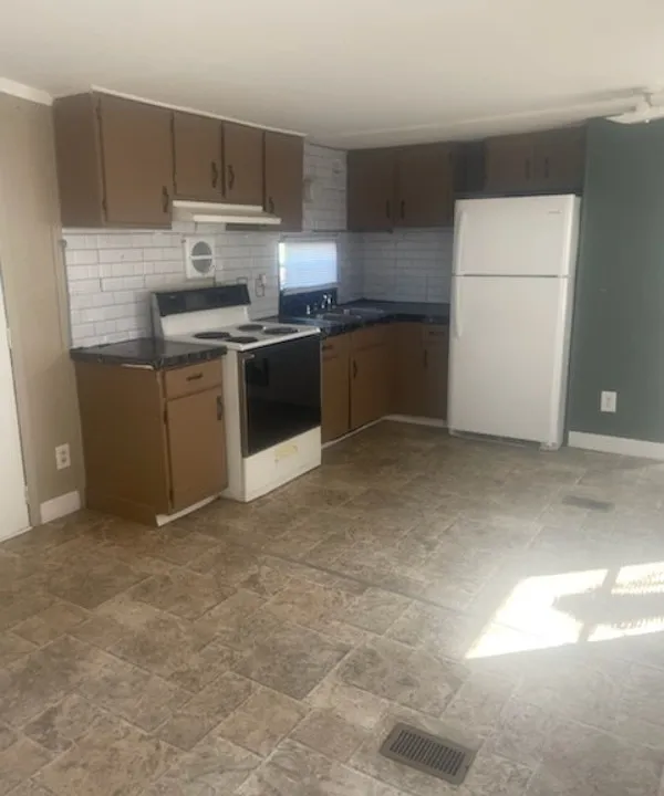 104 Amanda Dr