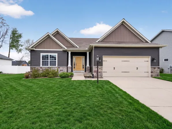 54715 Pierre Trails Dr, Osceola, IN 46561