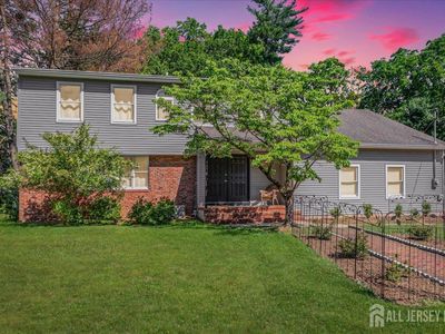 2 Abbott Ct, Edison, NJ, 08820