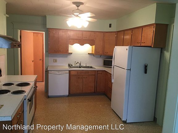 5th image of 210 E 10th St #10-201
