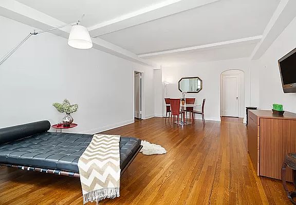2nd image of 400 E 52nd St APT 12E