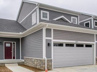 108 E Henry St #809, Saline, MI 48176