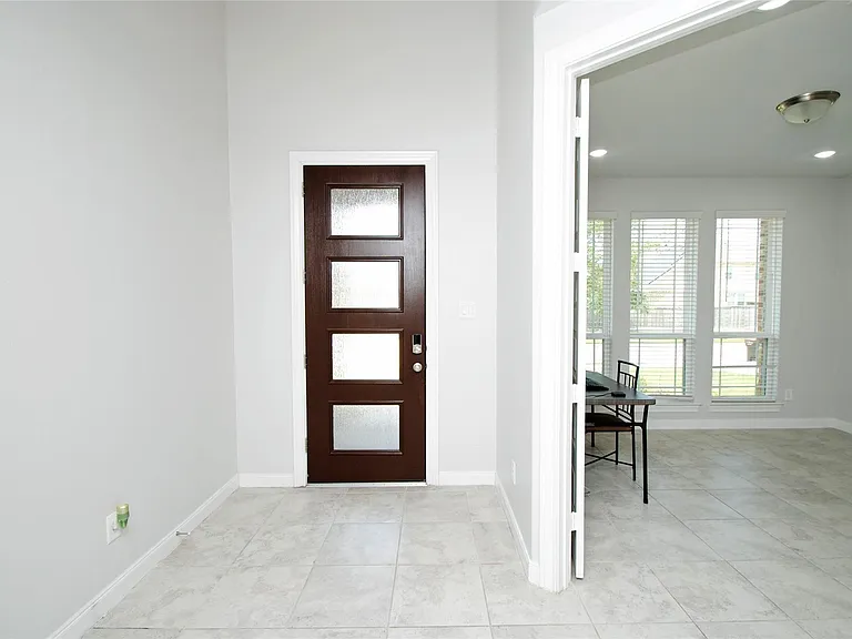 8834 Arch Rock Dr — Photo 4