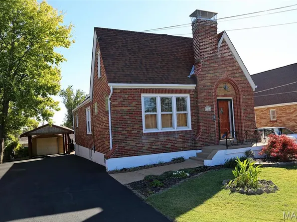 9702 Sterling Pl, Saint Louis, MO 63123