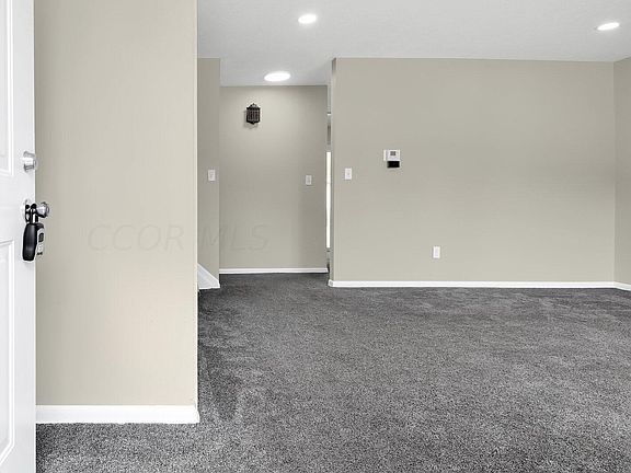 3rd image of 5087 Holbrook Dr