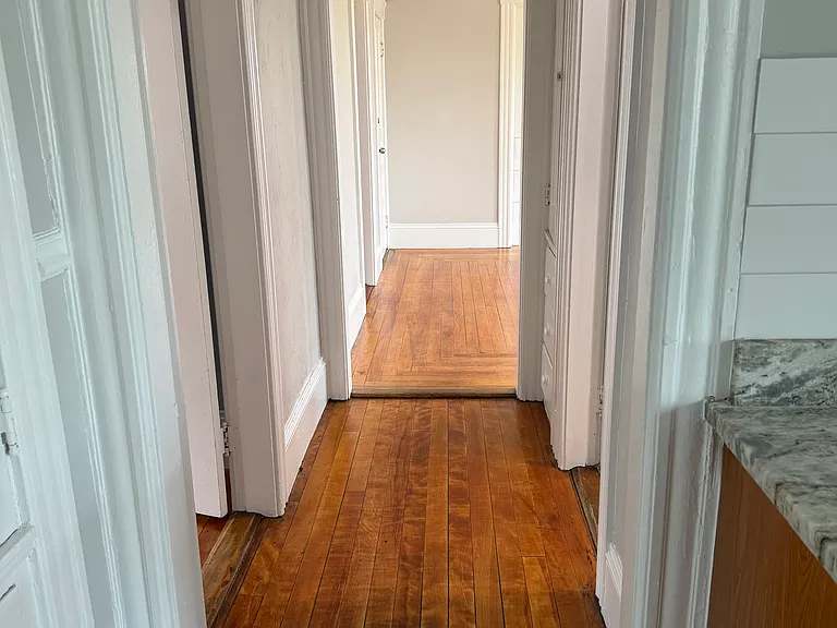 488 Park Ave #3 — Photo 7