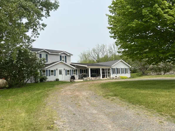 2779 S Tuttle Rd, Scottville, MI 49454