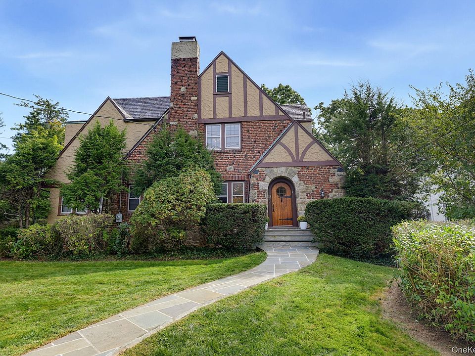 1st image of 15 Stratton Road