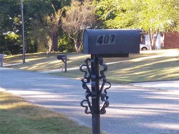 4th image of 407 Crestwood Ln