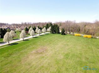 7010 Deer Ridge Rd, Maumee, OH 43537