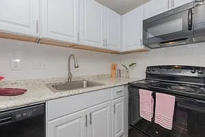 Arbor Trails Apartment Homes — Photo 12