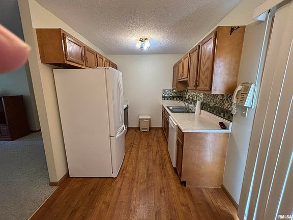 5th image of 100 E Heights Ave APT 4