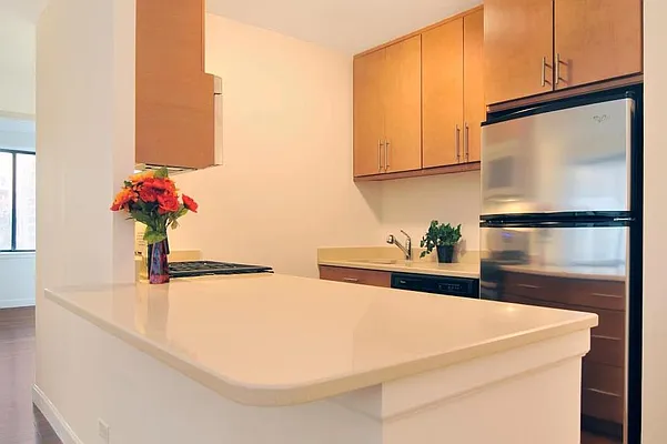 Sold by Corcoran | media 8
