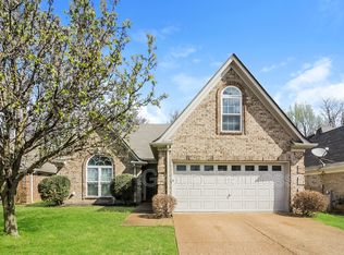 6842 Garmin Ln, Cordova, TN 38018