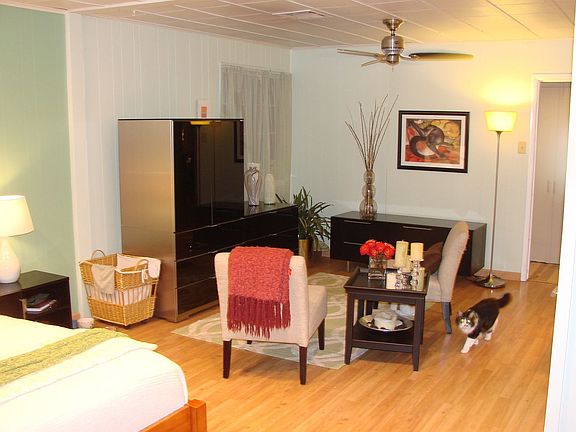 sitting area in master