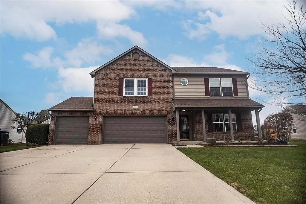 203 Waterview Dr photo 1