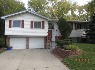 1405 Willow Ave, Bellevue, NE 68005