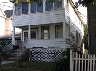 1 David Pl, Staten Island, NY 10303