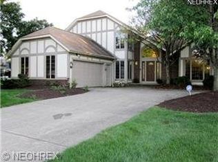 17551 Lexington Ln, Strongsville, OH