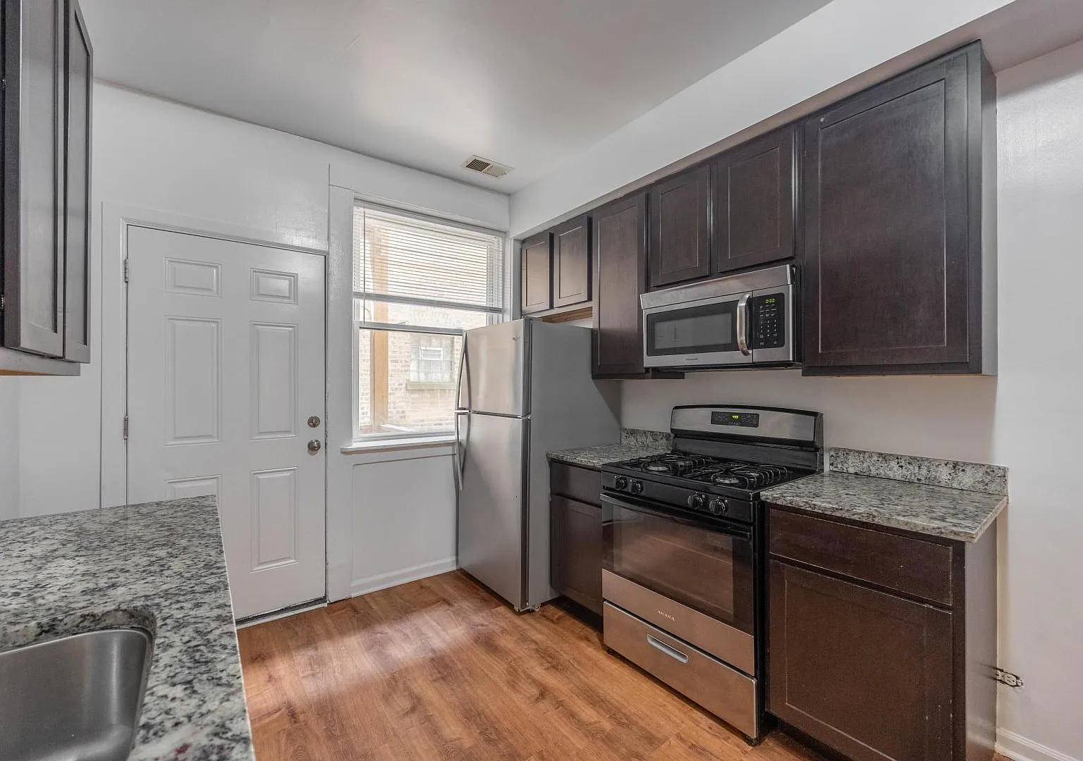 3753 West Sunnyside Avenue #1 — Photo 2
